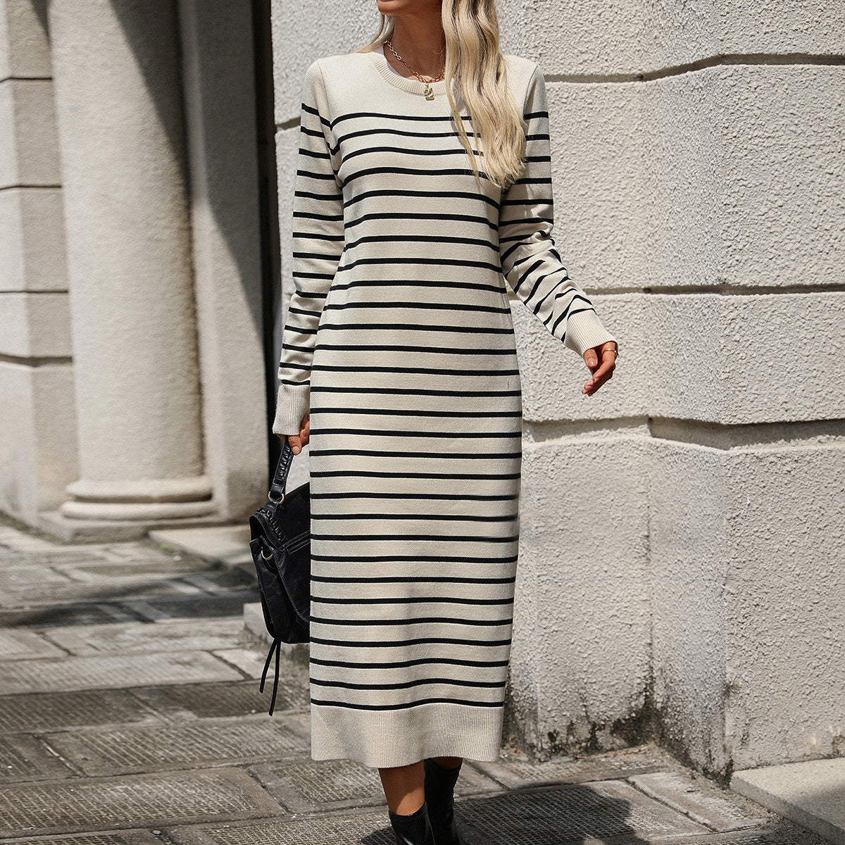 Elegantes Gestreiftes Kleid für den Herbst