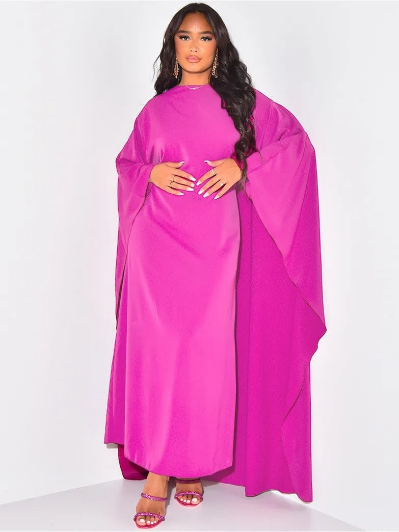 Elegantes Kleid mit Rundhalsausschnitt und hoher Taille