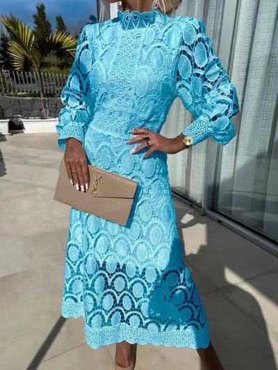 Elegantes Spitzenkleid mit Puffärmeln